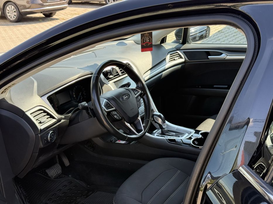Ford Mondeo 2.0 150 CP Euro 6 – 2015 – Sedan Negru Metalizat