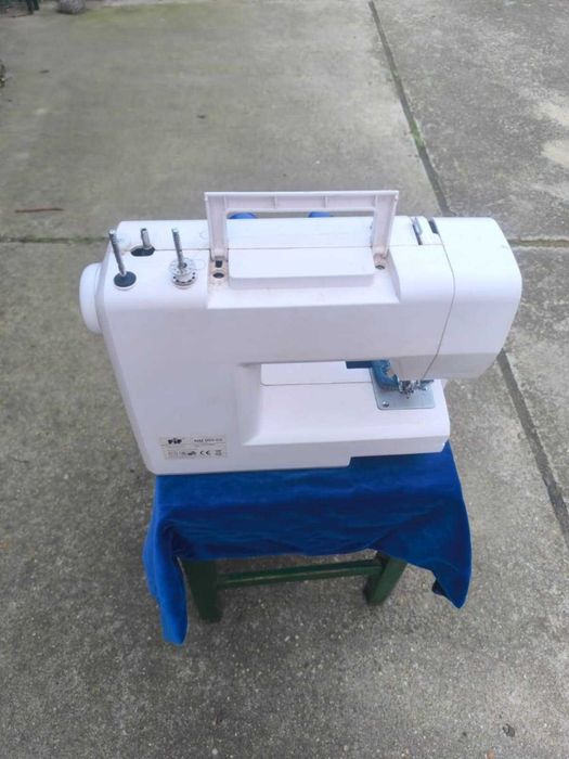 vind masina electrica de cusut marca germana