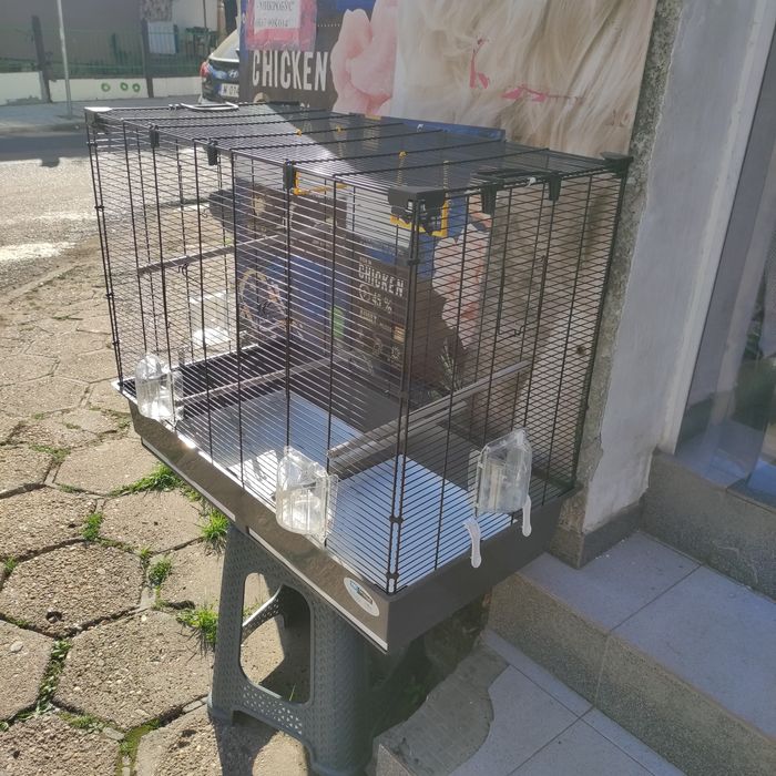 Клетка за пернати
