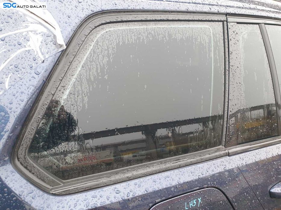 Geam Sticla Fix de pe Aripa Caroserie Dreapta Spate Volkswagen Golf 7 Break Variant Combi 2013 - 2017 [C8951]