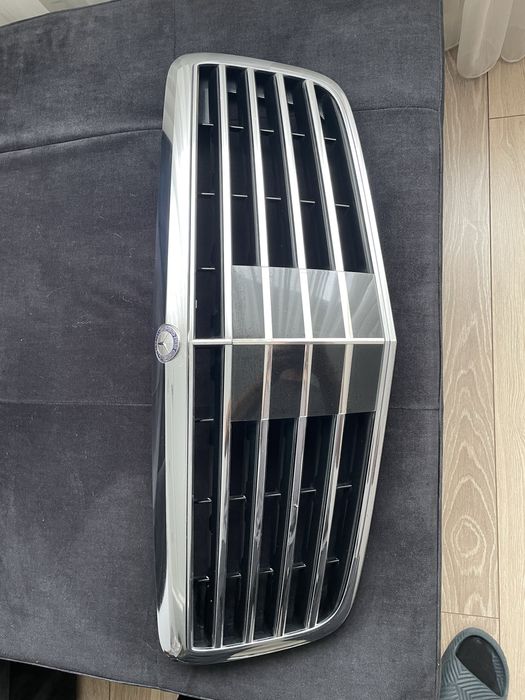 W211 S211 Distronic решетка