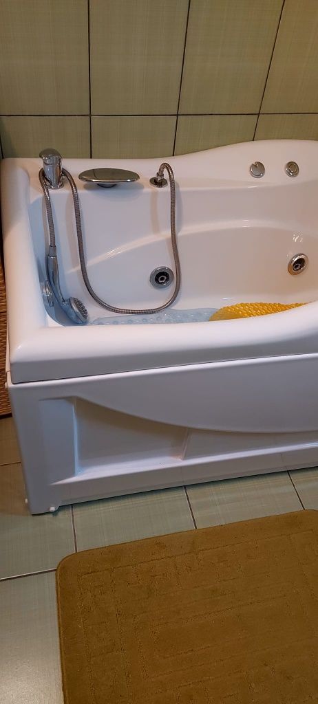Cada hidromasaj impecabila