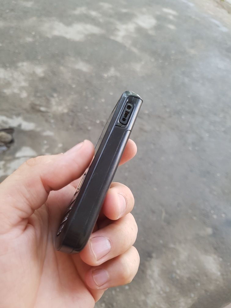 Nokia 1680 classic sotladi uz imeya otkan