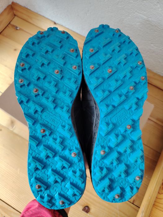 ASICS GORE TEX за зимно бягане