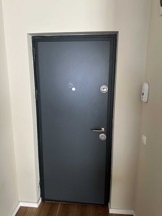 Usa metalica intrare apartament ca NOUA - golul montarii 203 x 95 cm
