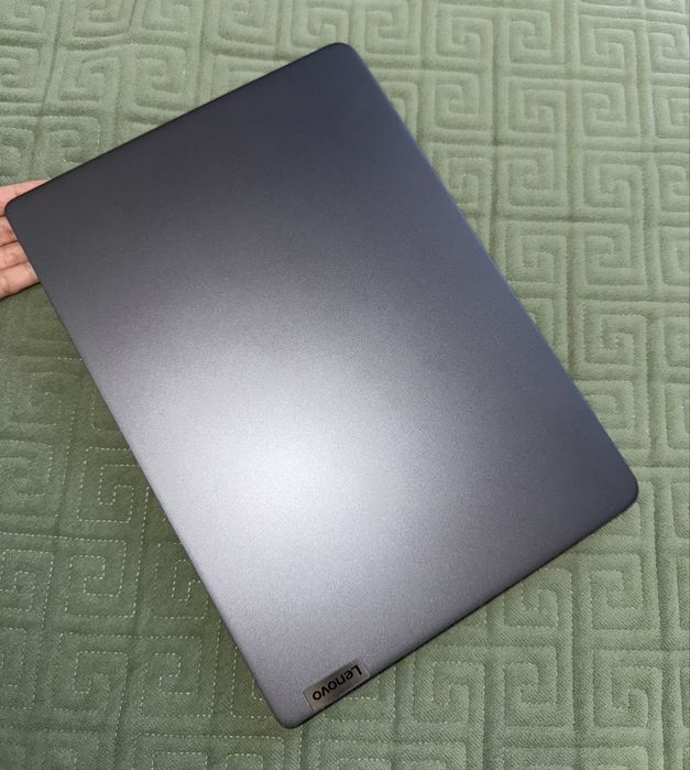 Lenova ideapad 5 Pro