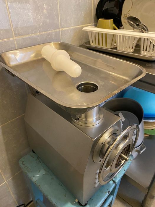 Мясорубка промышленная