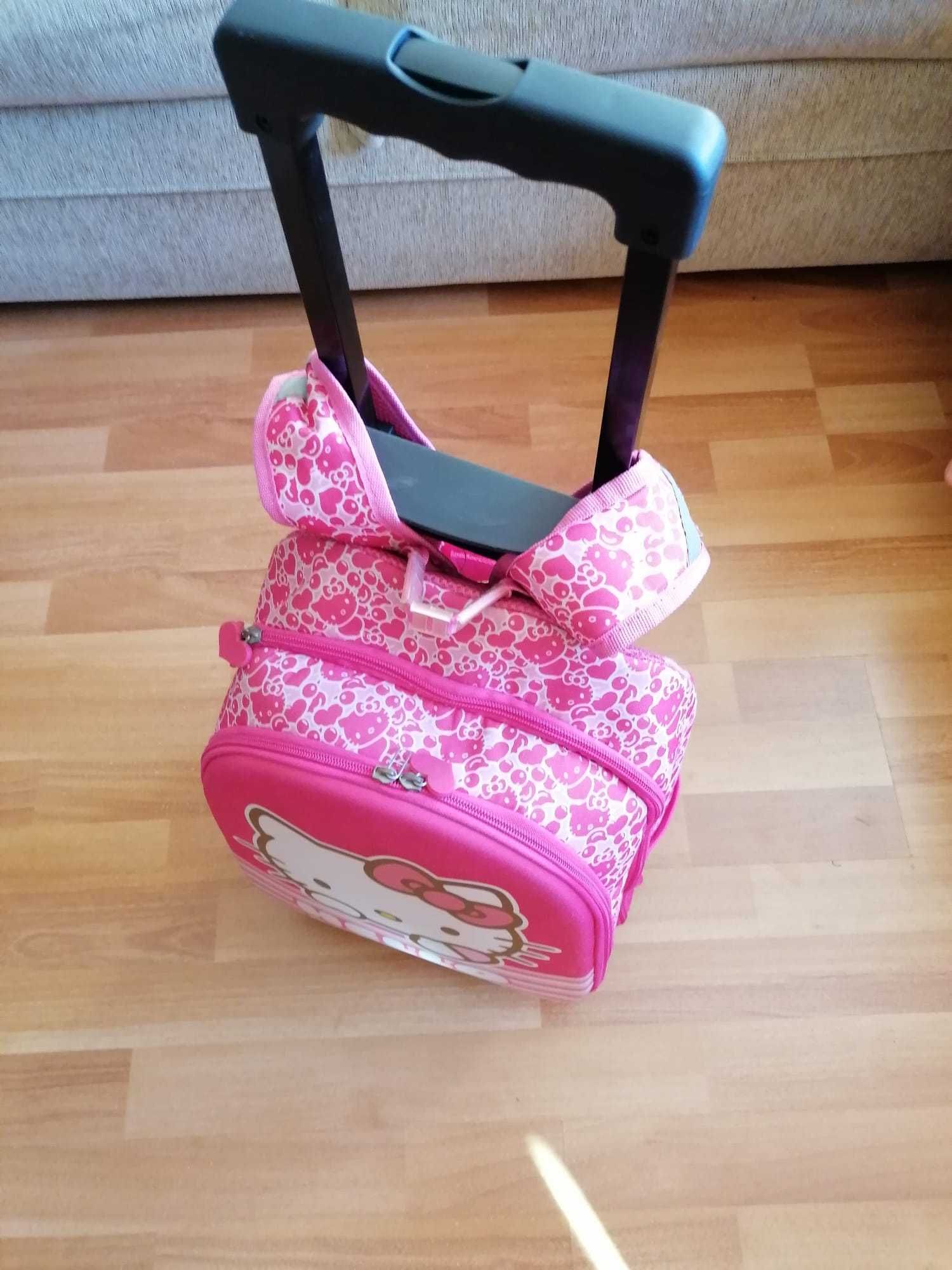 Ghiozdan / Rucsac tip troler cu roti Hello Kitty pentru clasele 1-4