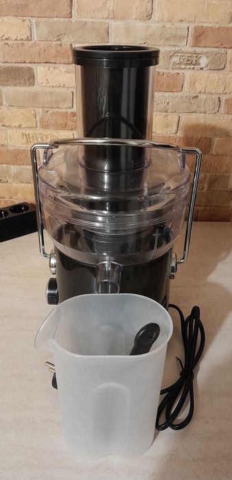 НОВА самопочистваща се сокоизтисквачка