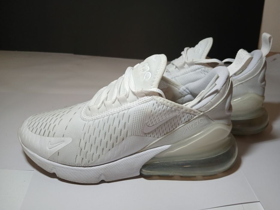 Adidasi Nike Airmax 270