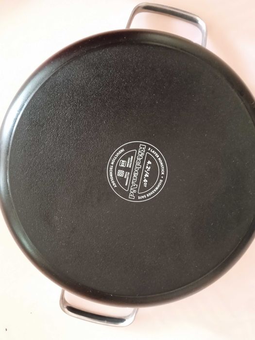 Тиган диаметър 28 см височина 7,3 см