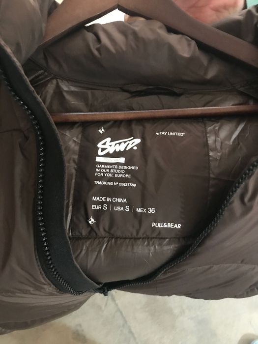 Geaca maron,marimea S de la Pull&Bear.Groasa si buna pentru la iarna!