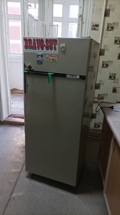 Продам холодильник Сино