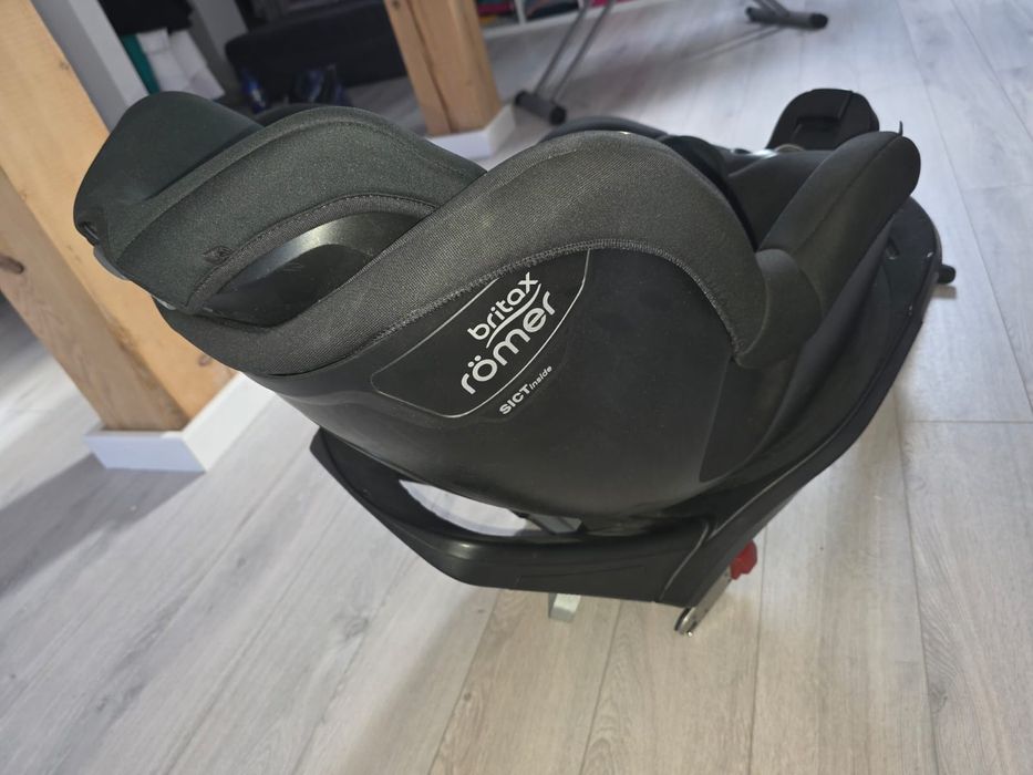Britax Romer - Scaun auto Dualfix M i-Size,
Rotirea la 360 de grade fa