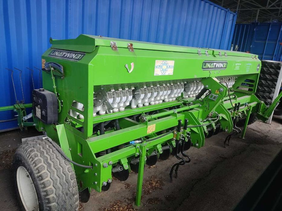 Lina — двухдисковая механическая сеялка в продаже
