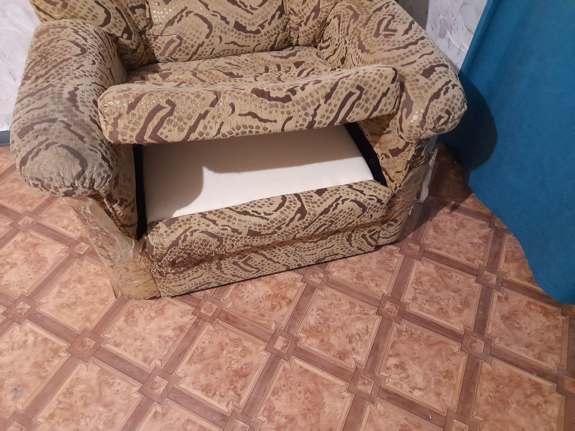 Продаю раздвижное кресло