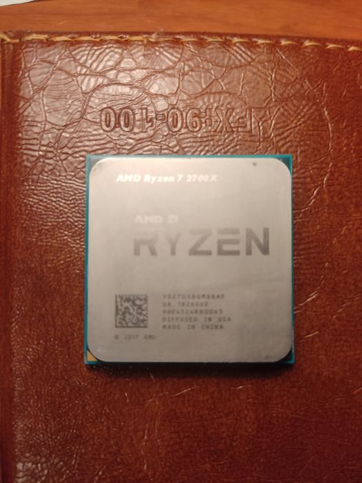 Процессор RYZEN 7 2700X