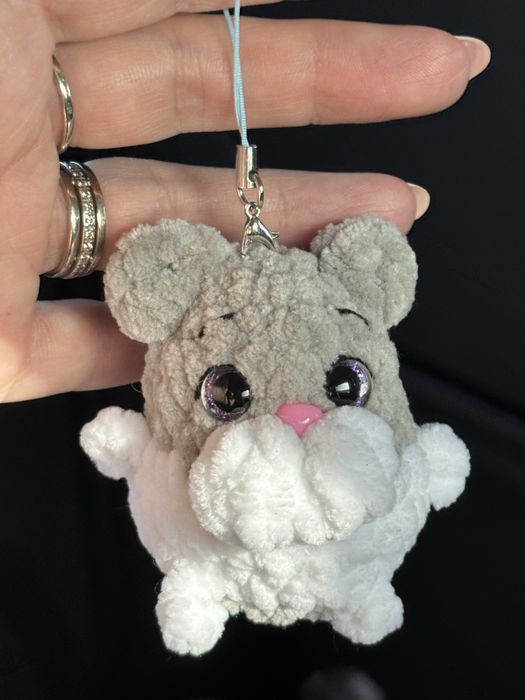 Pisicuța croșetată manual