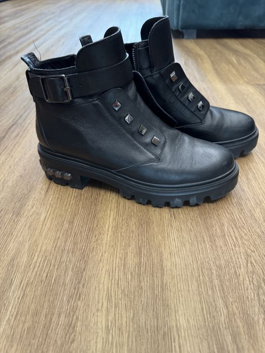 Ghete musette, piele , marimea 40