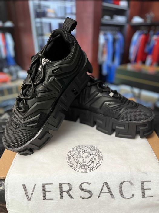 *REDUCERE* Adidasi-sneakers high-ghete Versace "Greca Labyrinth"