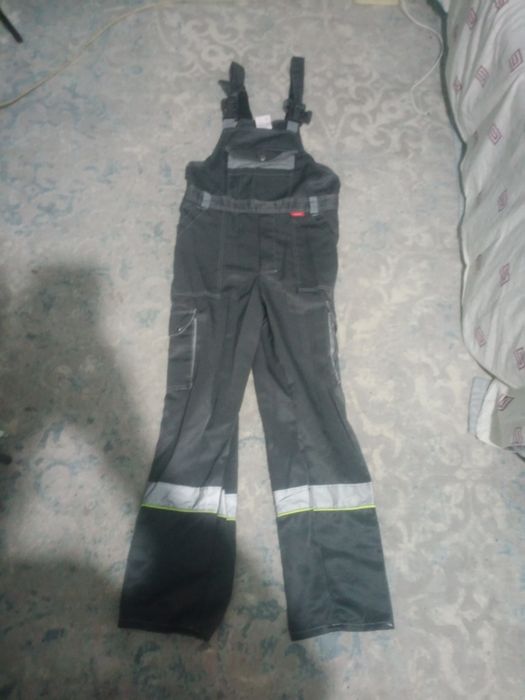 Продам спецодежду