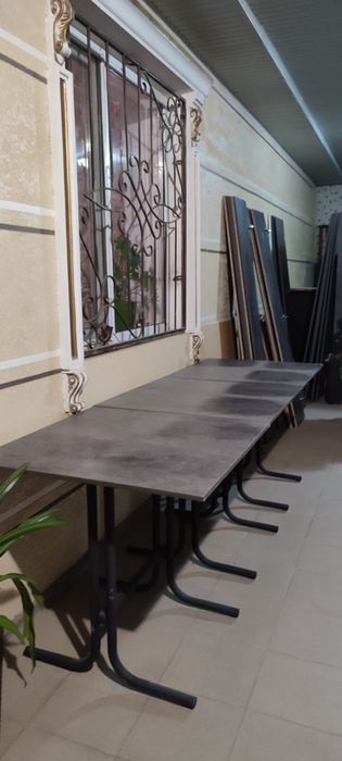 Продаетсь стол.