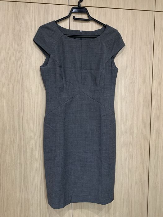 Офис рокля в сиво, р-р 40, Дика