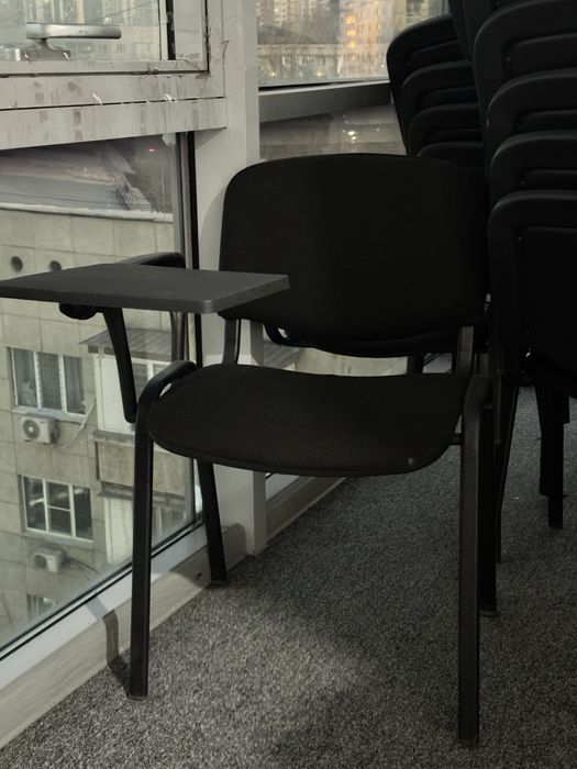 Продаются стулья 16 шт