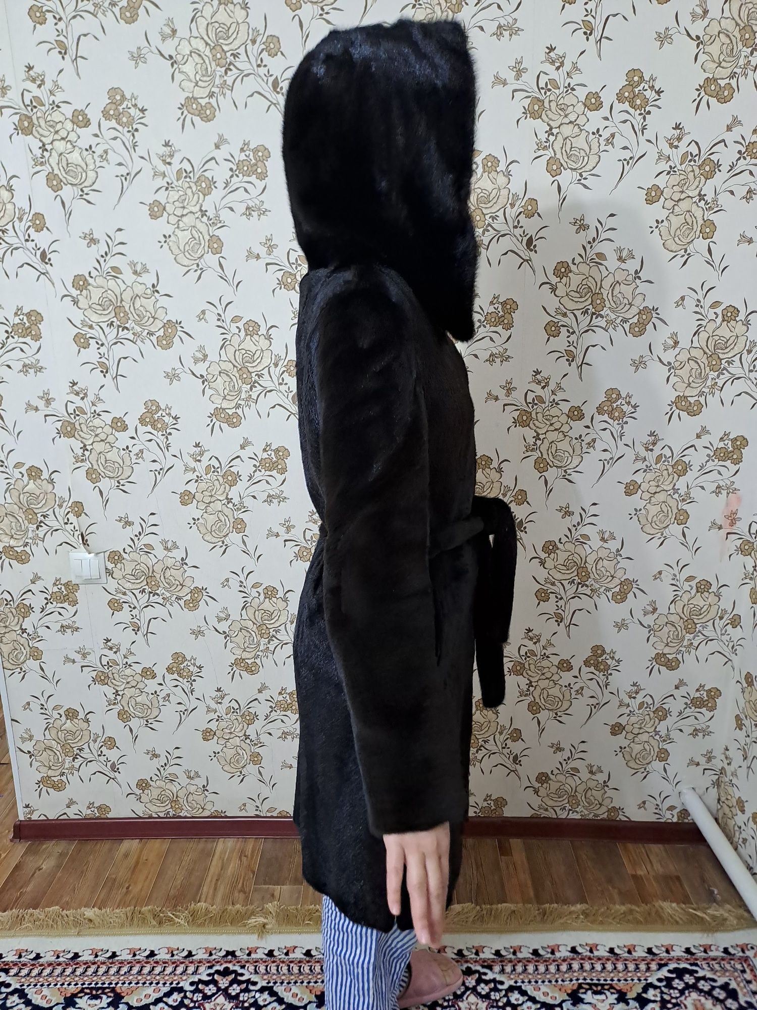 Продам шубу норковую