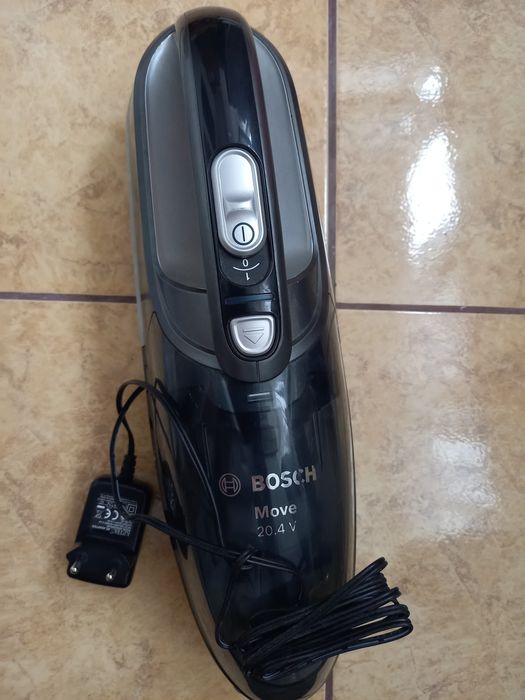 Vand aspirator de mană Bosch