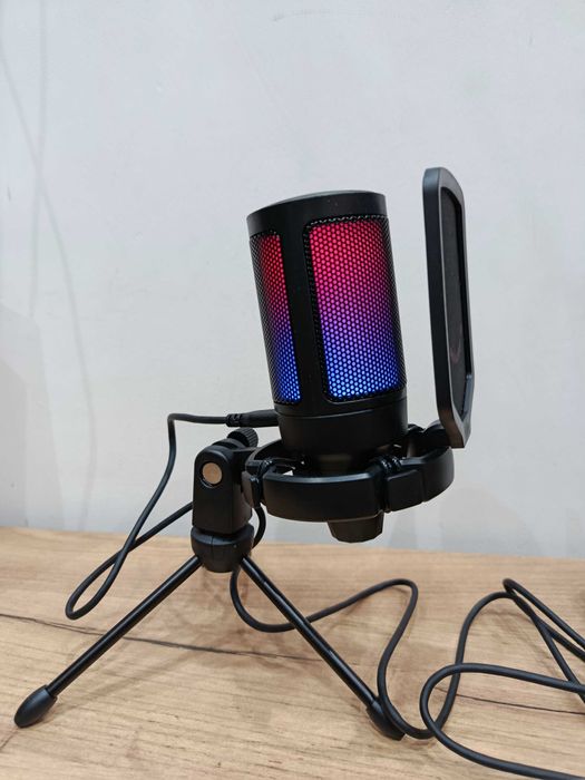 Микрофон Fifine A6V AmpliGame — идеален для стримов игр и записи звука