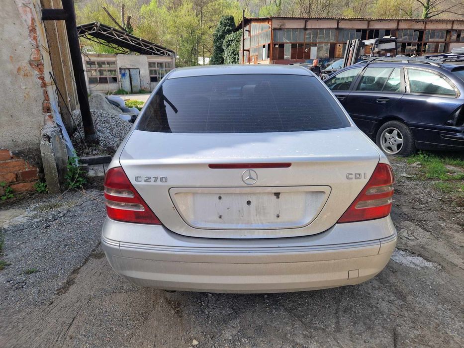 Mercedes W203 C270CDI 170кс AMG пакет навигация автоматик НА ЧАСТИ!
