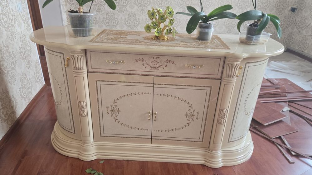 Камод мебель в идеальном состоянии