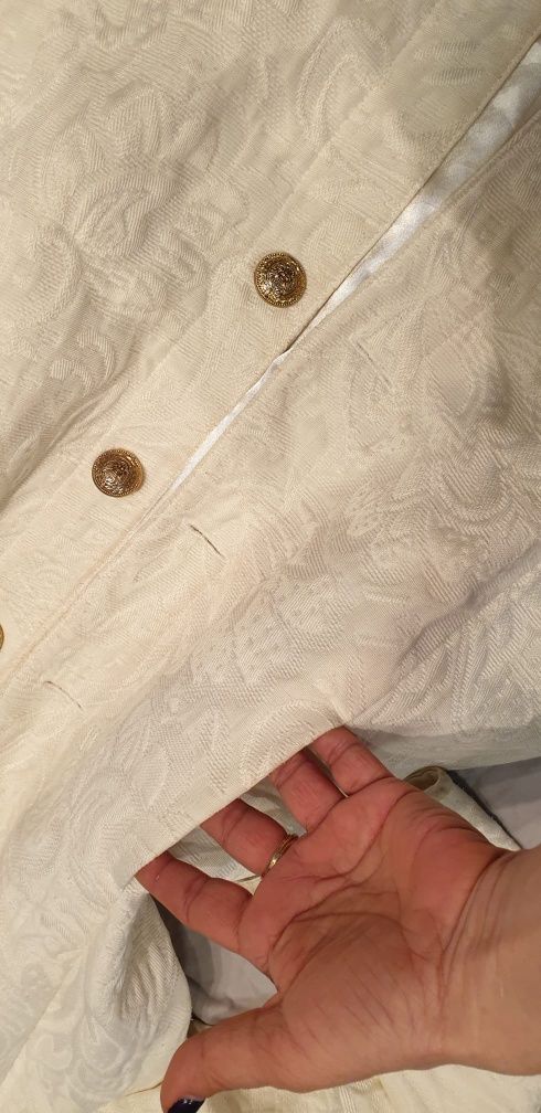 Palton alb stofa brocart nasturi bijuterie M Franta