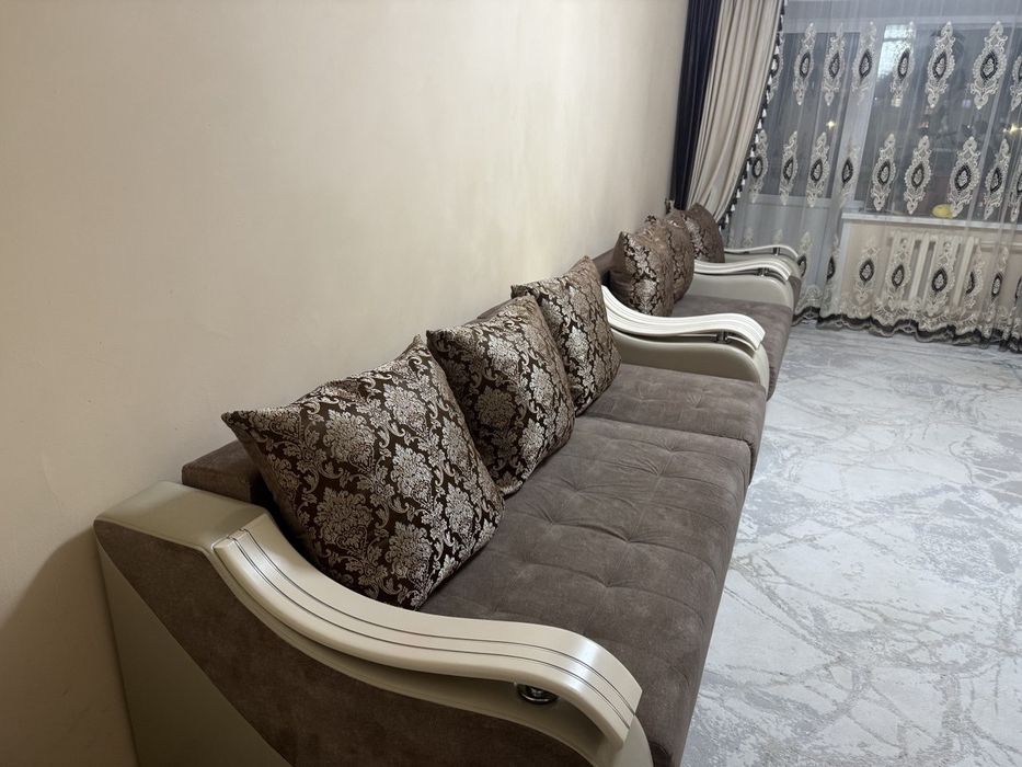 Продам диван в отличном состоянии