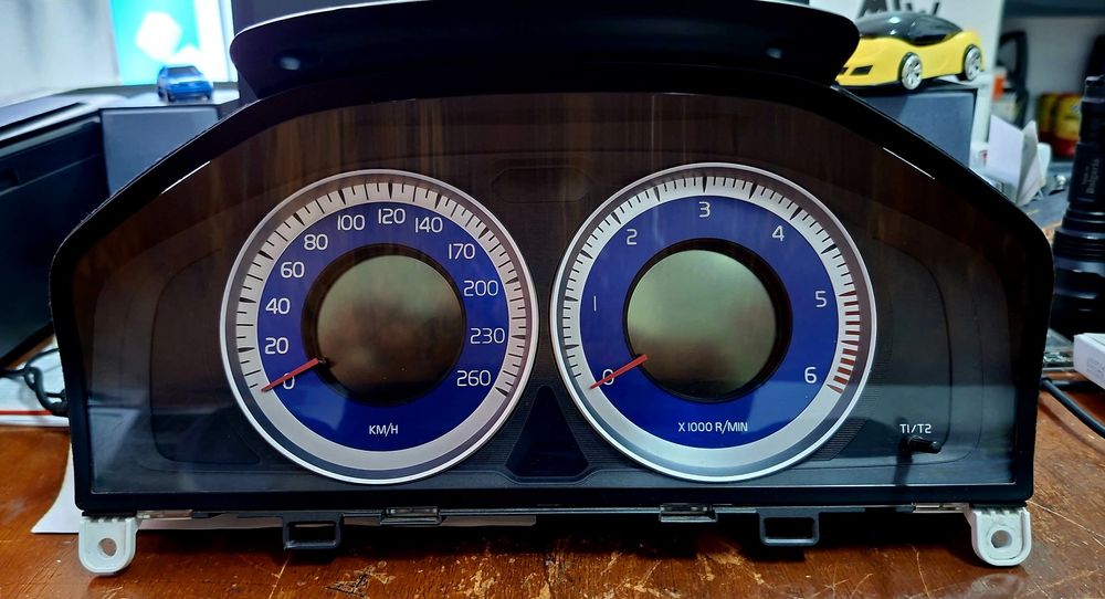 R-Design киломртраж за Volvo