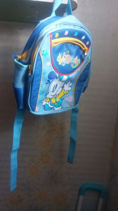 Продам  рюкзак для мальчика от  1 до 3 лет