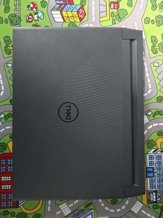 Laptop gaming Dell G15 5511