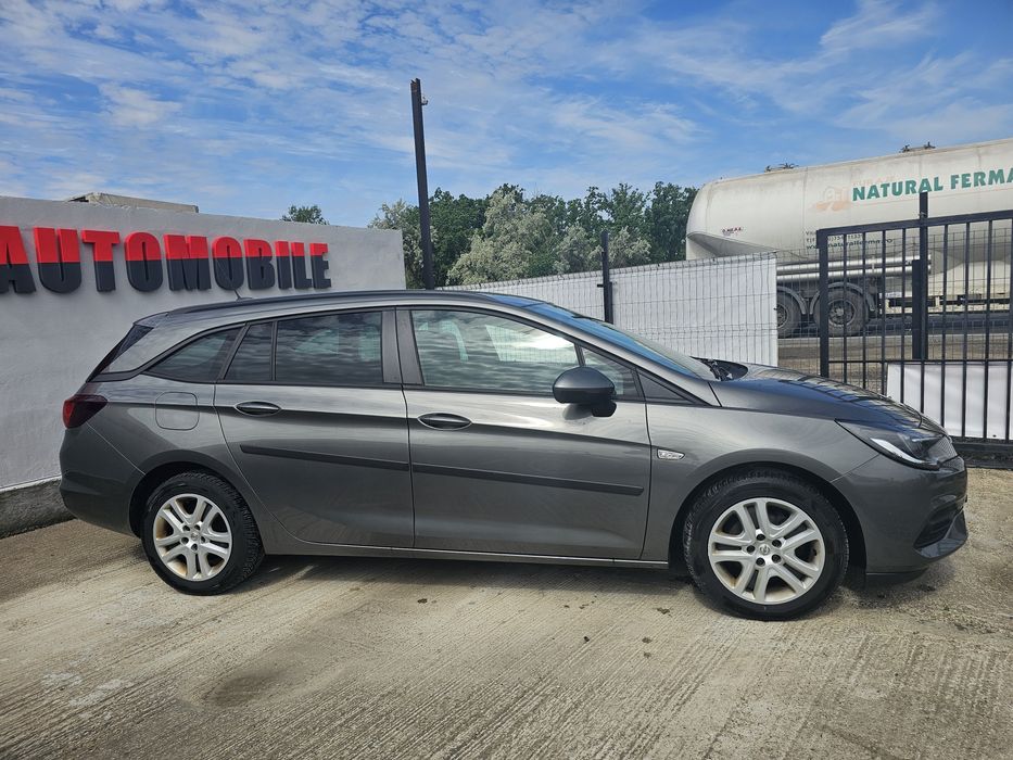 Opel Astra Model 2021 / Diesel