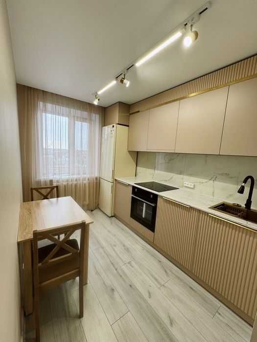 Нукус • Посольство России • 3-комн • 70 м² • этаж 4/4 • [M:0326]
