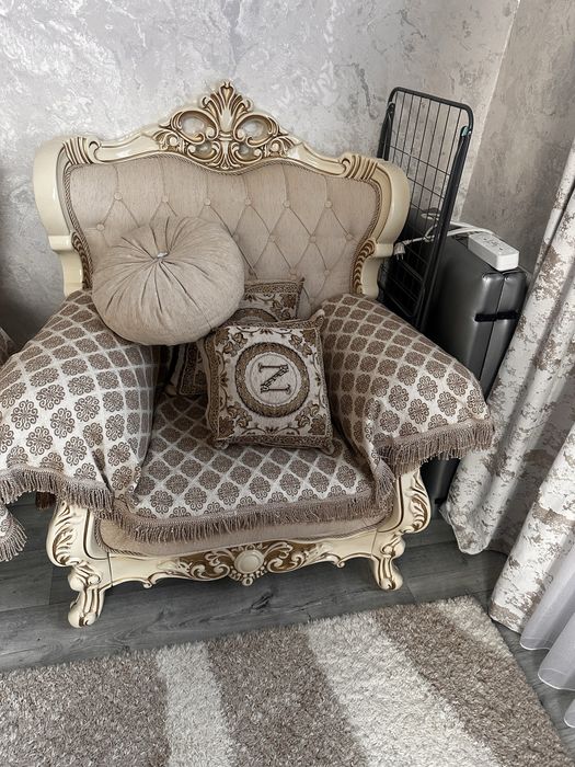 Диван и 2 кресла