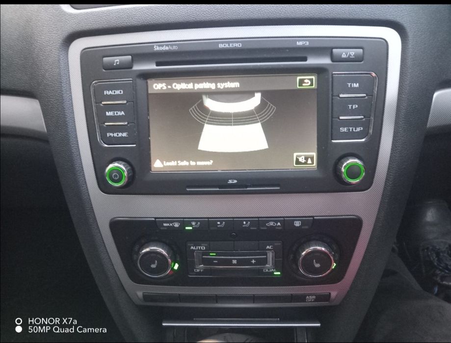 Panou comanda clima climatronic ac 3T0907044BL skoda octavia 2 LF5A