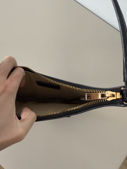 Черна чанта Zara