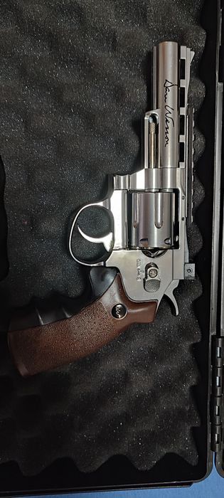 Revolver AIRSOFT ASG Dan Wesson 4" CO2 stainless