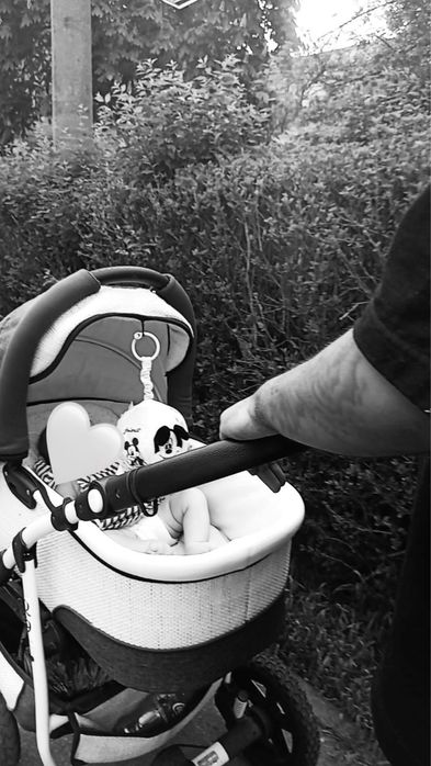 Vand carucior utilizat in jur de un an