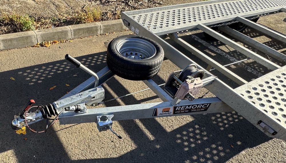 Trailer Taurus 5m, 2700 kg, an 02/2025, ca noua