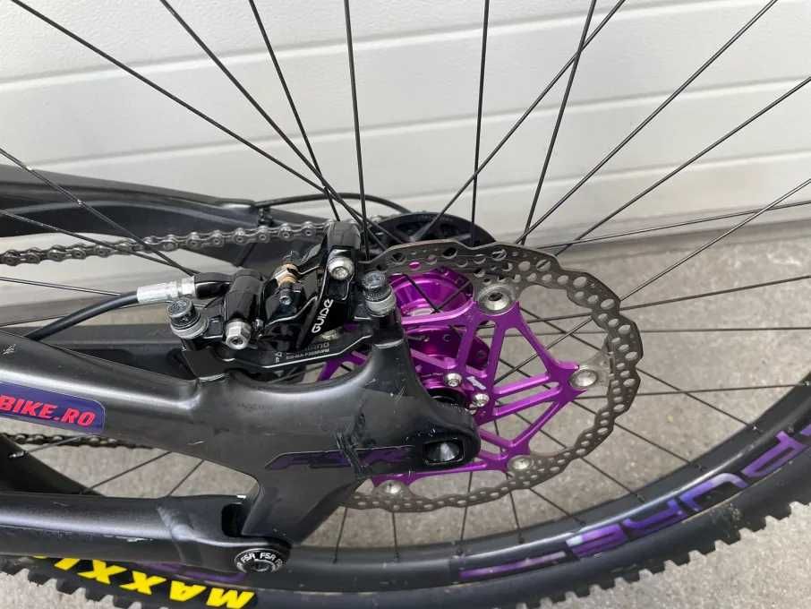 Bicicleta downhill Specialized Demo 8.1 Carbon 2017