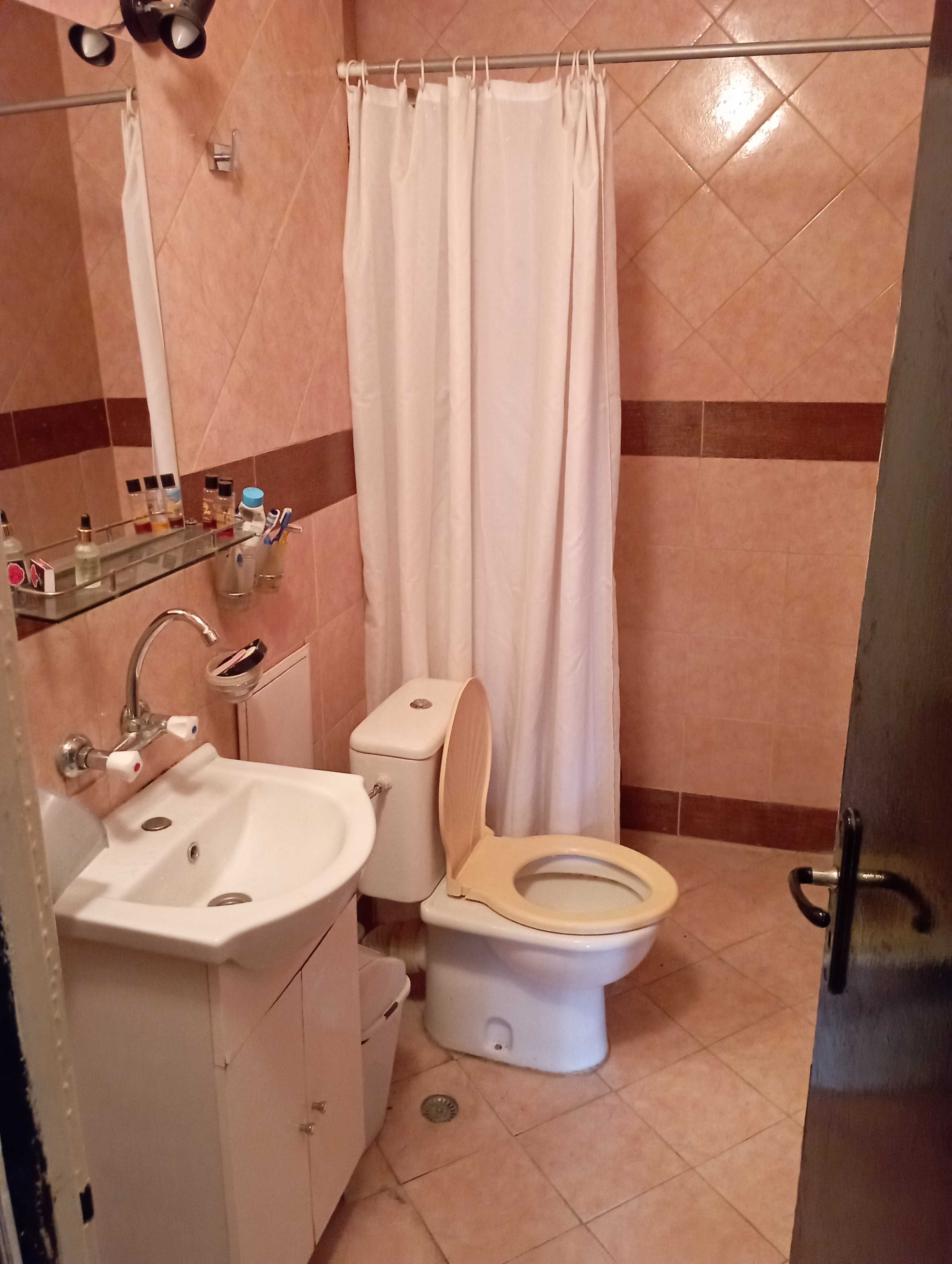 Продавам апартамент в гр Своге