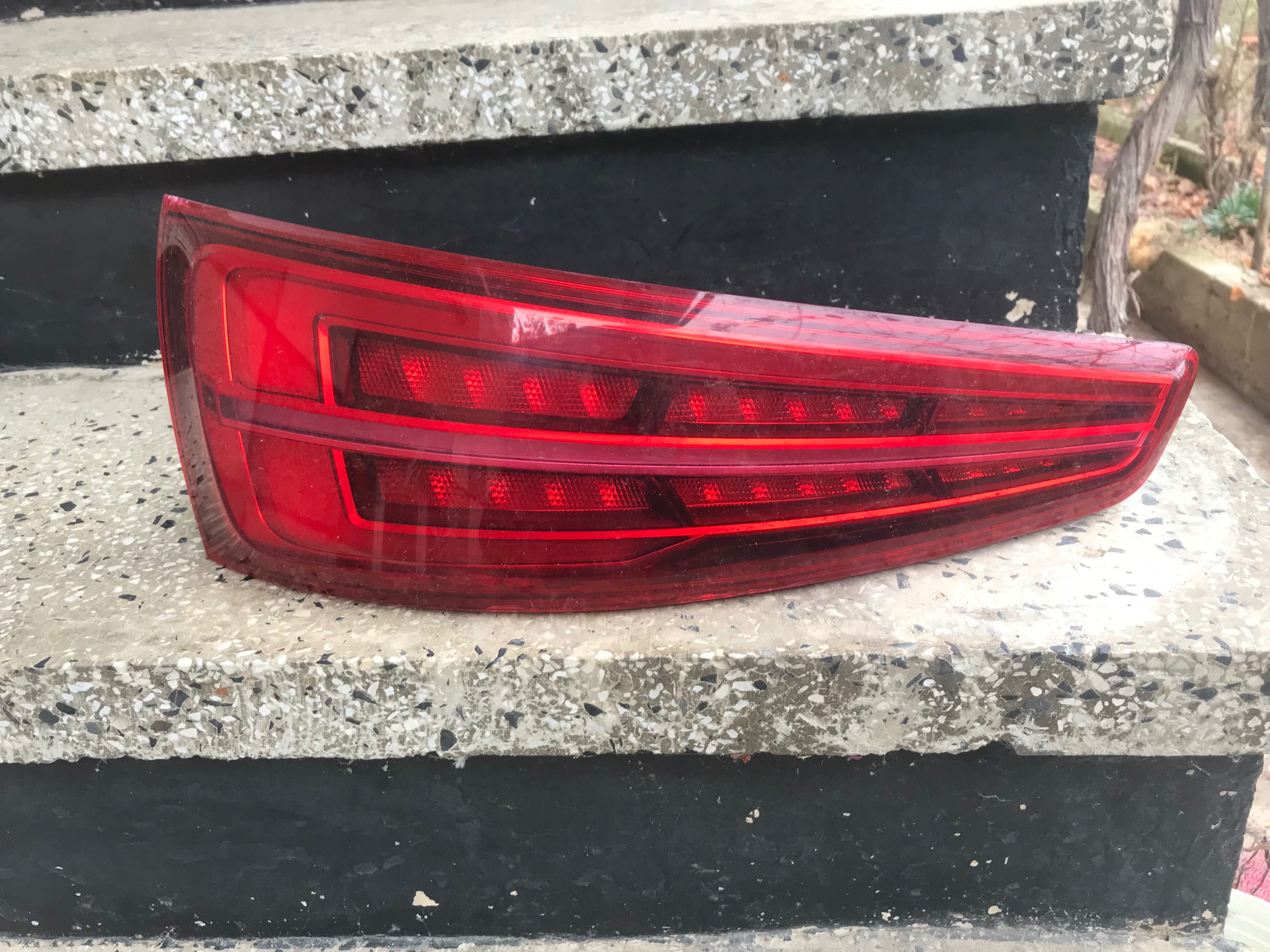 Audi Q3 заден ляв стоп