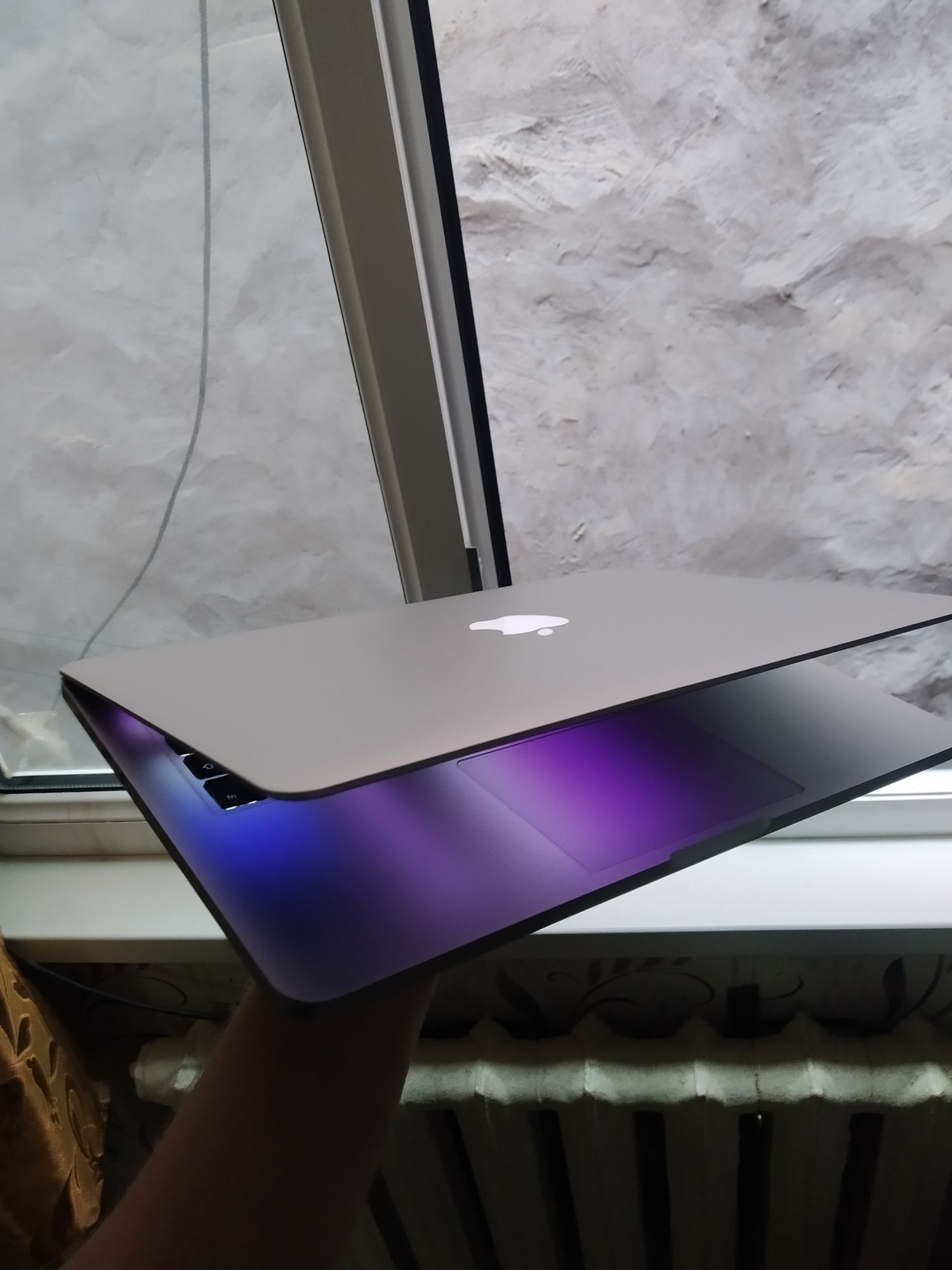 Apple в отличном состояние. Full комплект полный.